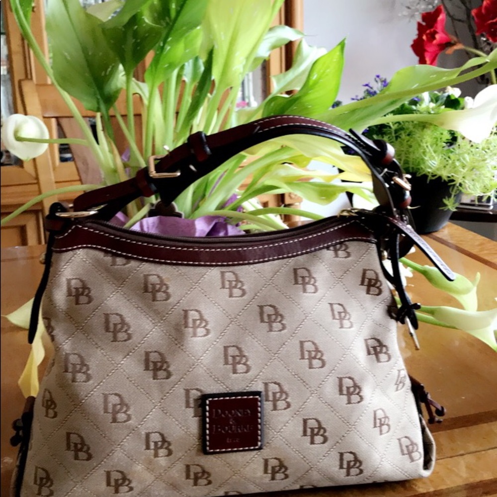 Dooney & Bourke Purse